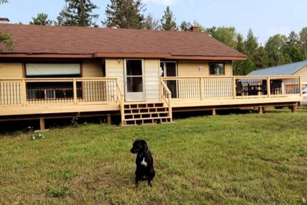 Holiday home Michaels Bay Getaway On Manitoulin Island