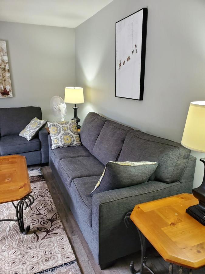 Michaels Bay Getaway On Manitoulin Island Holiday home South Baymouth