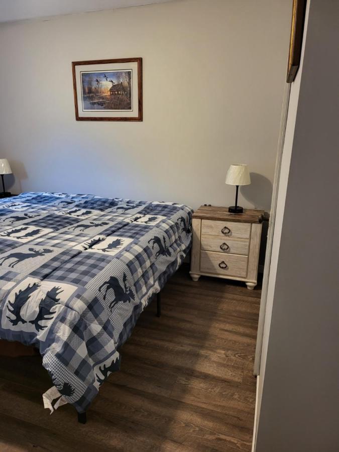 Michaels Bay Getaway On Manitoulin Island South Baymouth